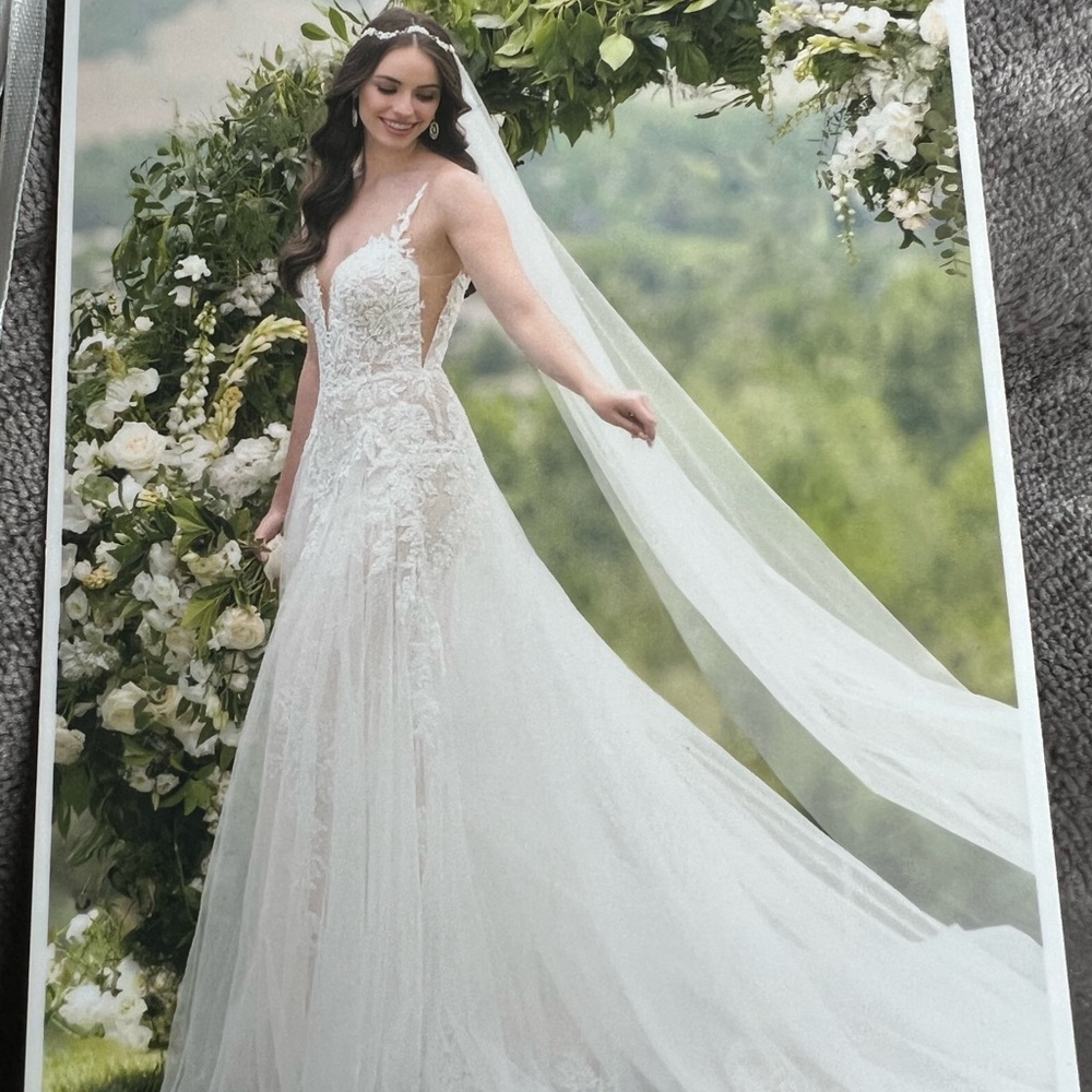 Martina Liana 1087 wedding dress